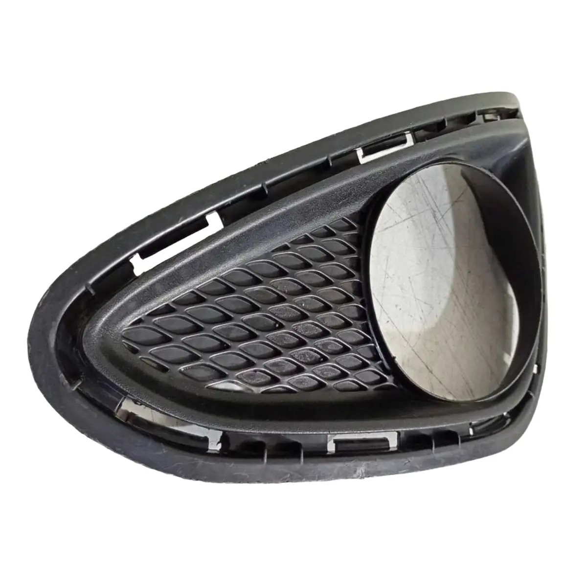 Moldura Farol Milha Esquerdo Hyundai Hb20 2012/15 865271S000 — imagem 2