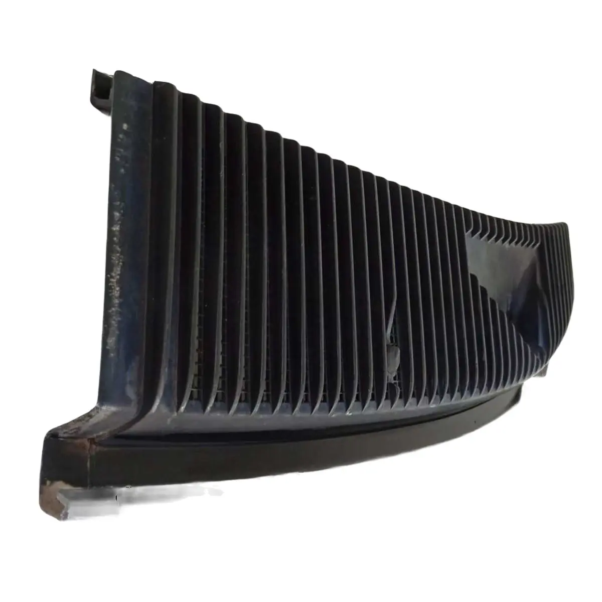 Grade Churrasqueira Lado Esquerdo Chevrolet Kadett 89/98 55228556 — imagem 2