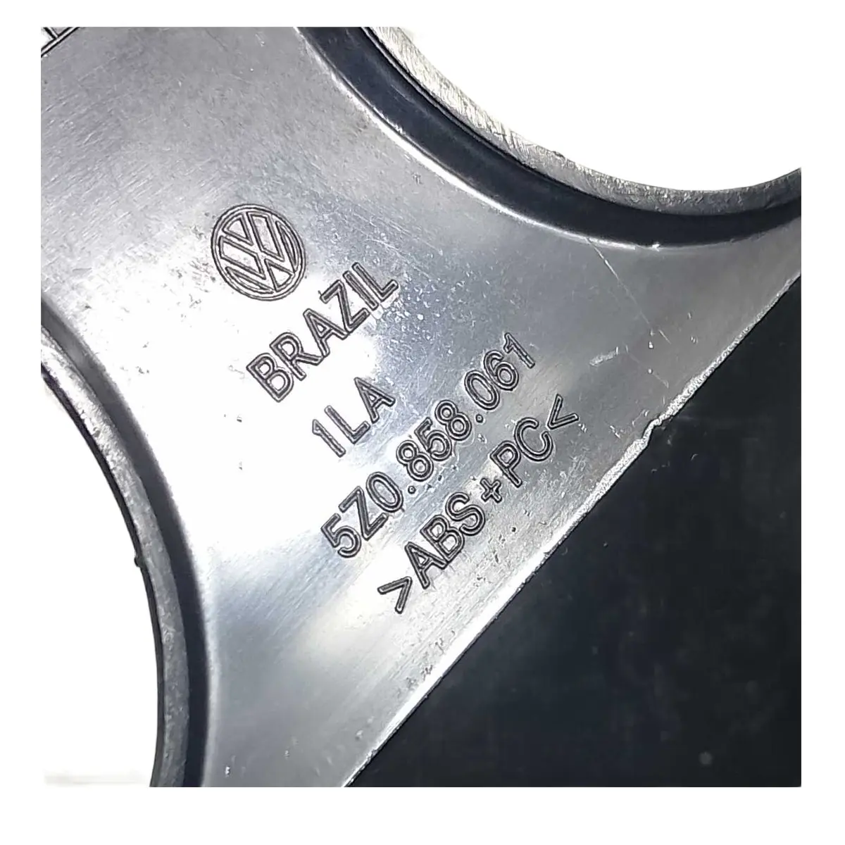 Moldura Central Painel Vw Fox Crossfox 2003/2010 5z0858061 — imagem 6