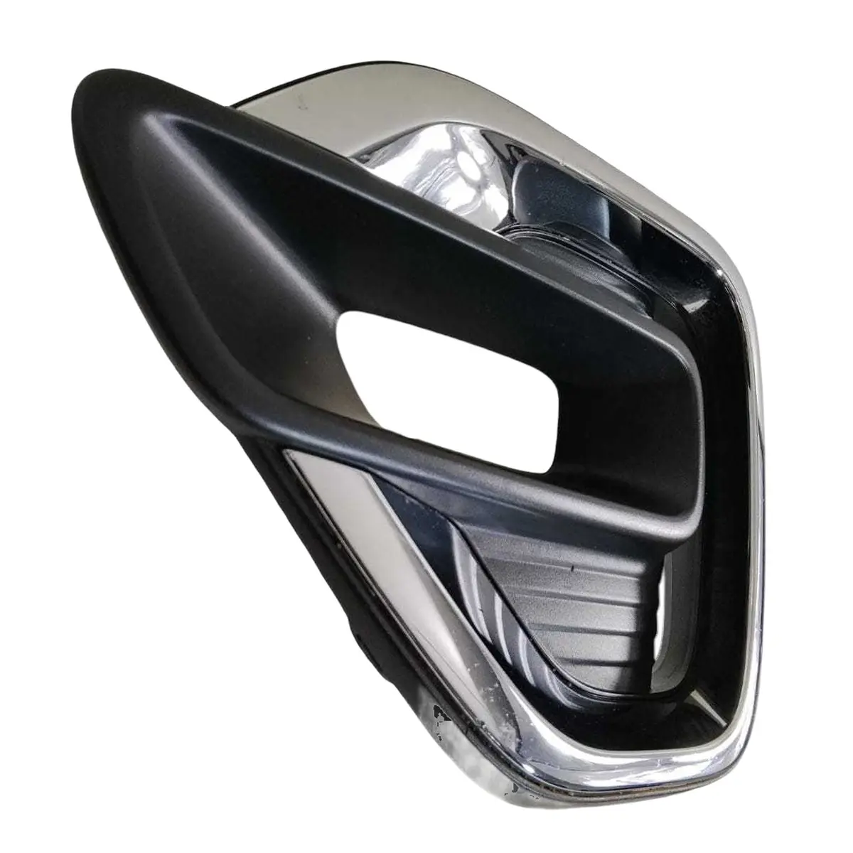 Moldura Farol Milha Esquerdo Fiat Pulse 2022/25 100263597 — imagem 2