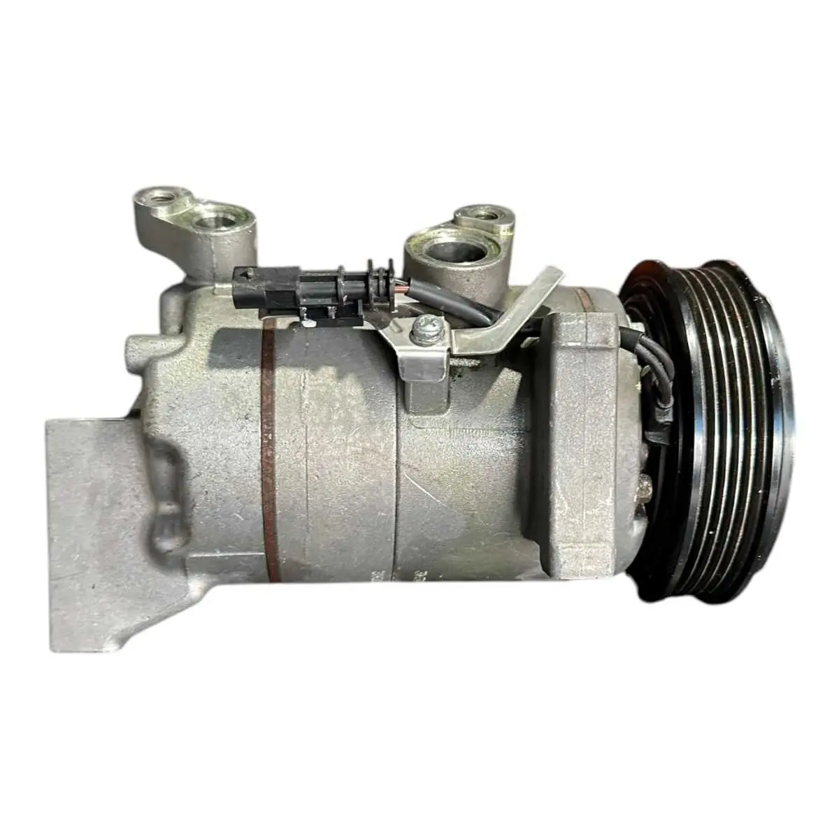 COMPRESSOR DE AR CONDICONADO ONIX PLUS BRANCO ASPIRADO