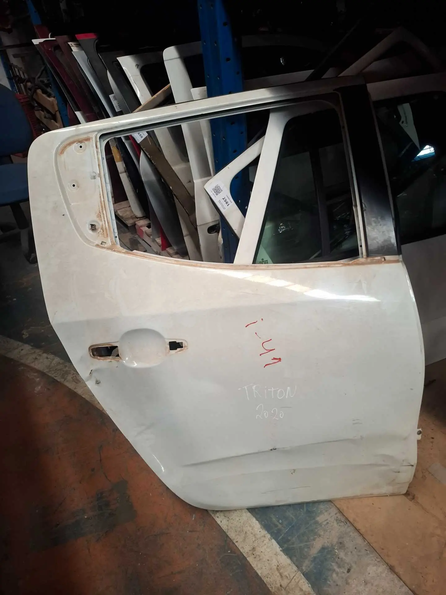 Porta L200 Triton Traseira Direita 2023 Recuperar