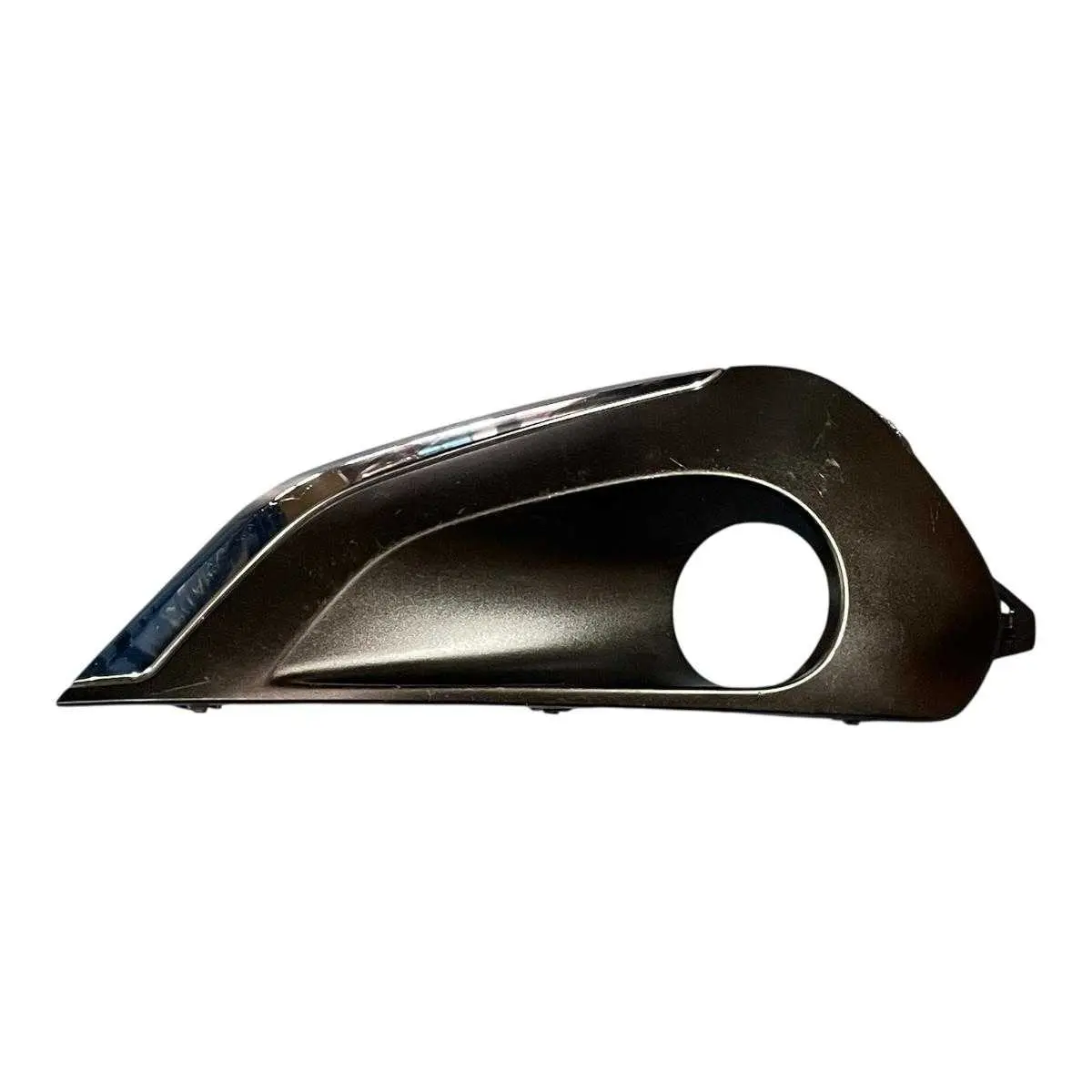 MOLDURA FAROL DE MILHA ESQUERDO ORIGINAL PEUGEOT 208