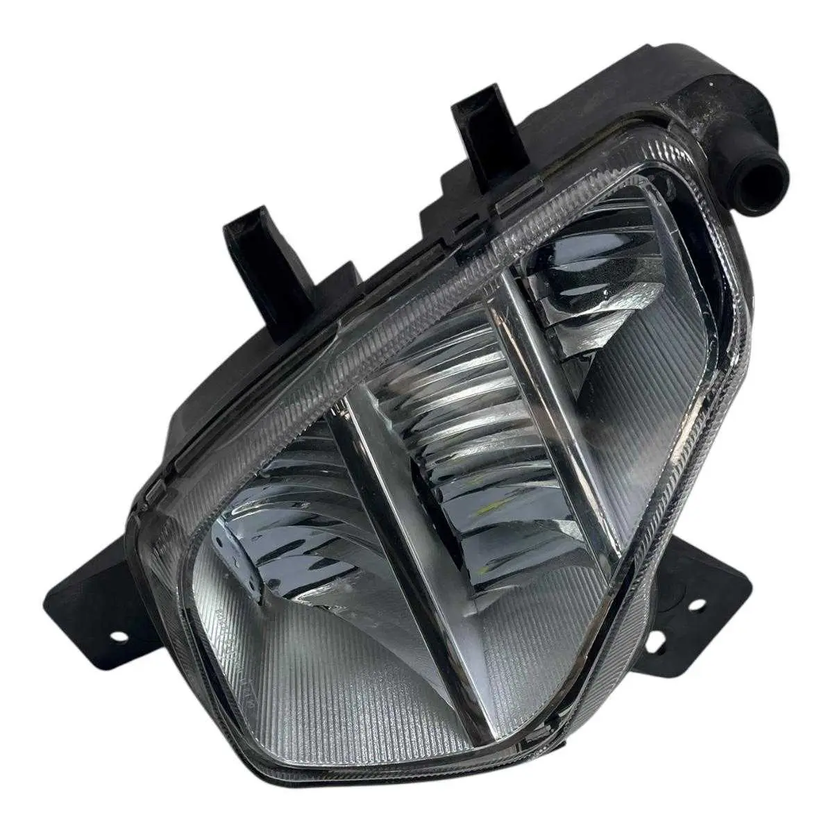 Farol De Milha Lado Esquerdo Vw Nivus 2021/2024 2g5941661 com 2 trincado