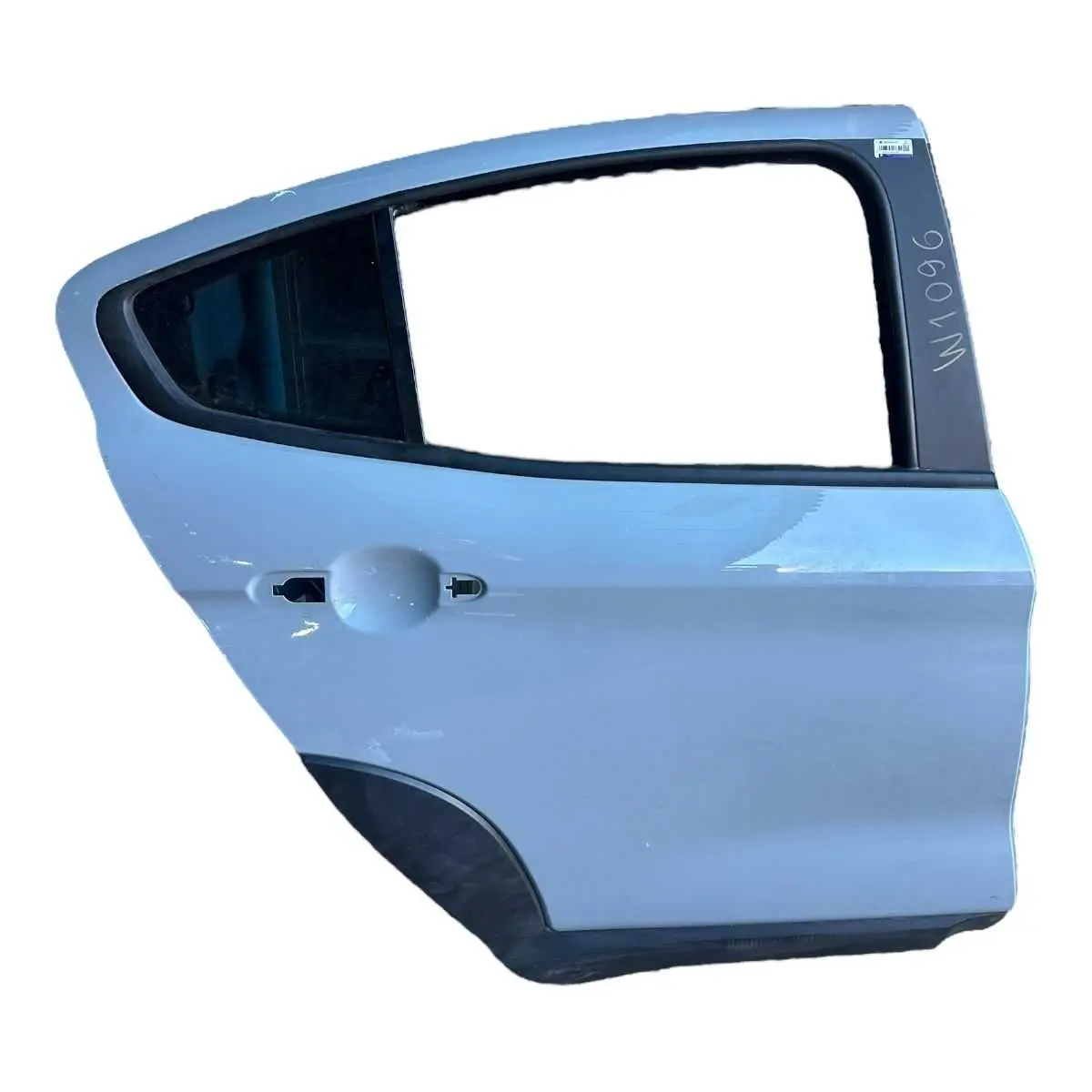 PORTA FASTBACK TRASEIRA L.D detalhe de pintura