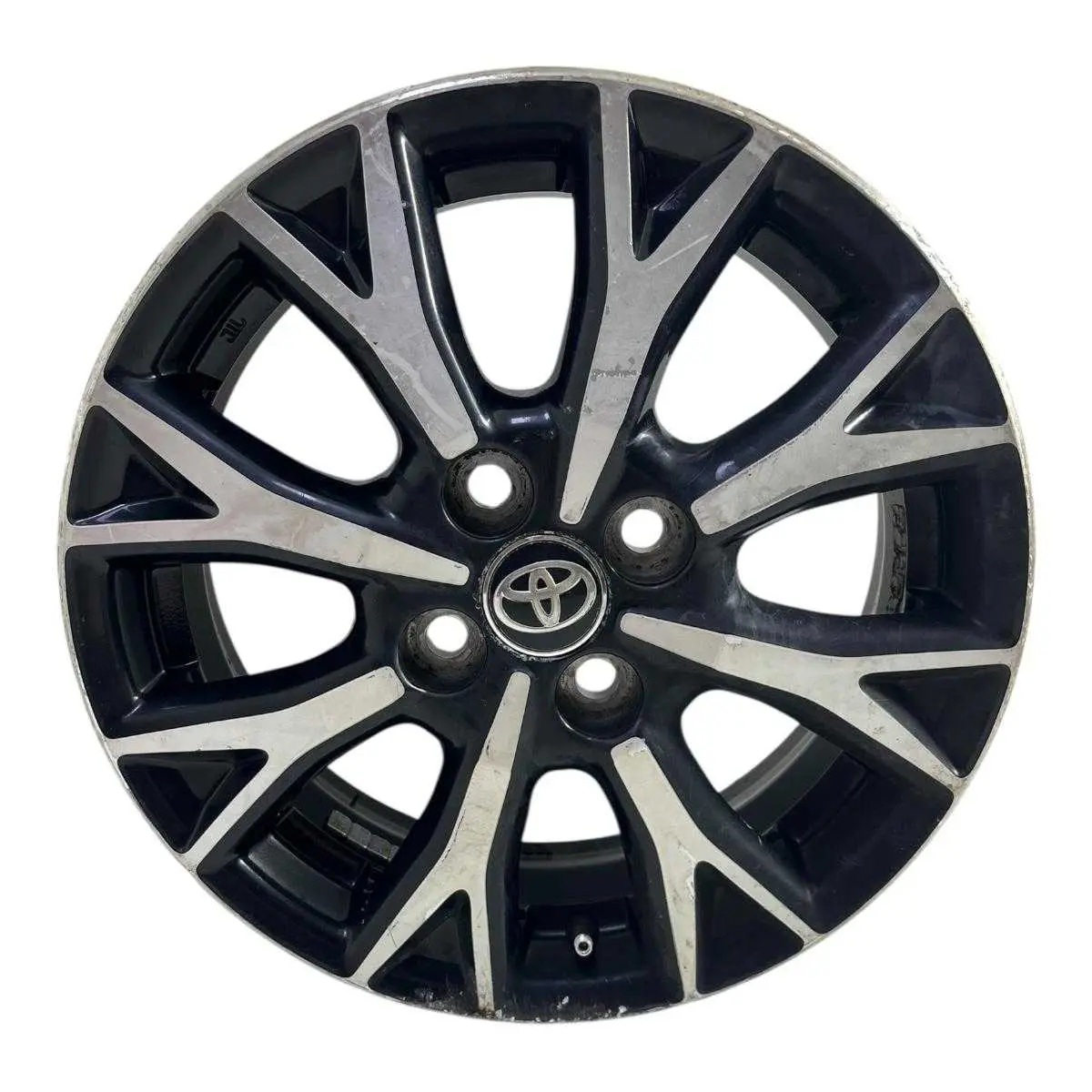 Roda Toyota Etios Aro 14 com detalhe ORIGINAL USADO