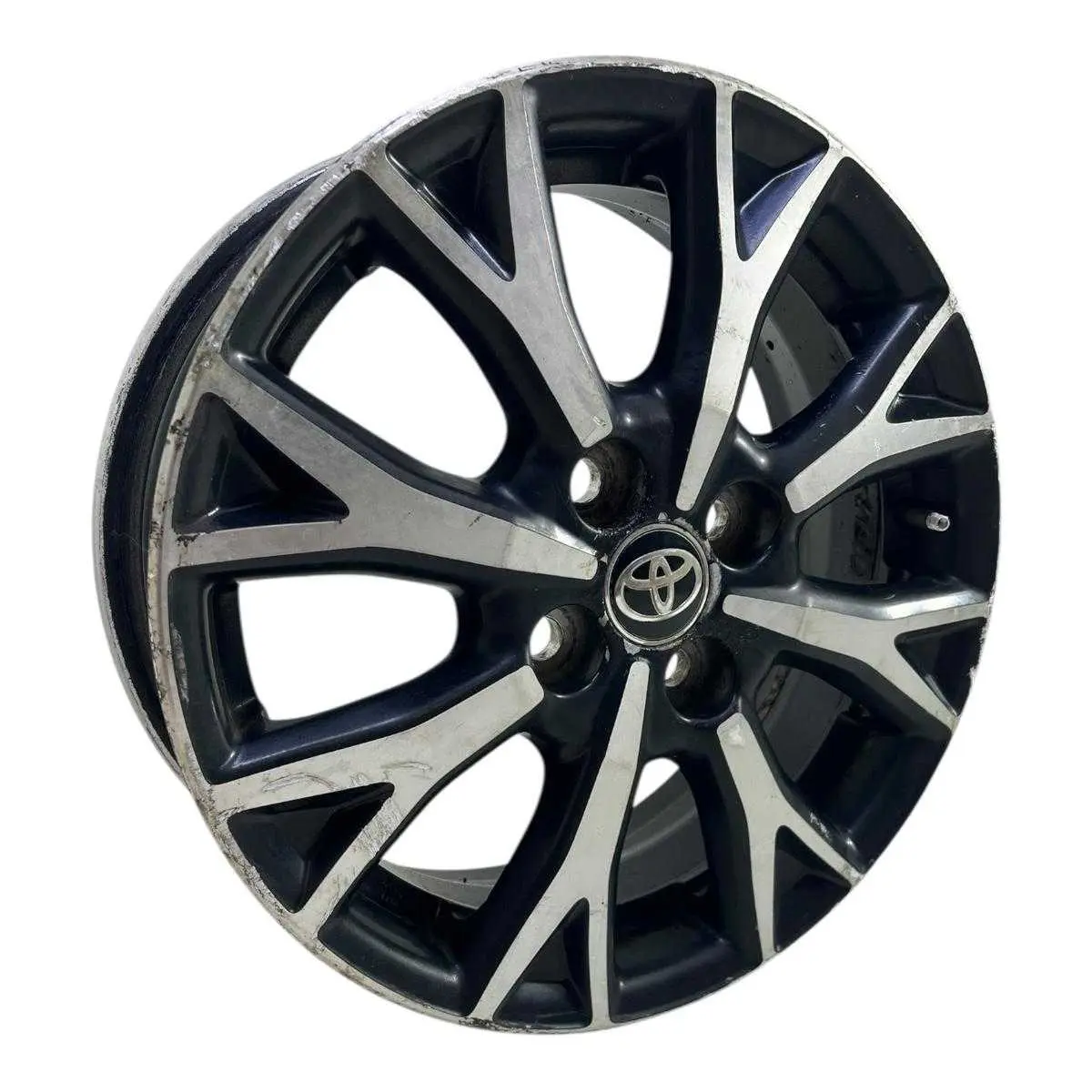 Roda Toyota Etios Aro 14 com detalhe ORIGINAL
