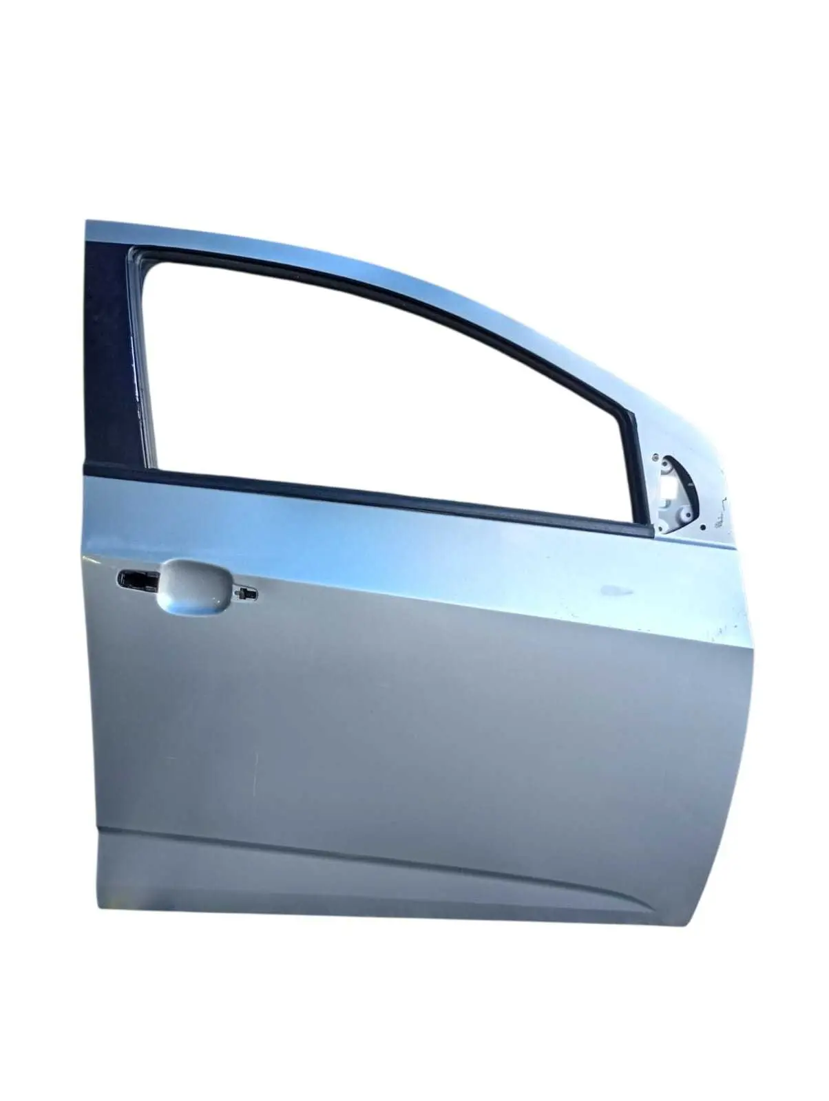 Porta dianteira Direita Chevrolet Sonic 2014