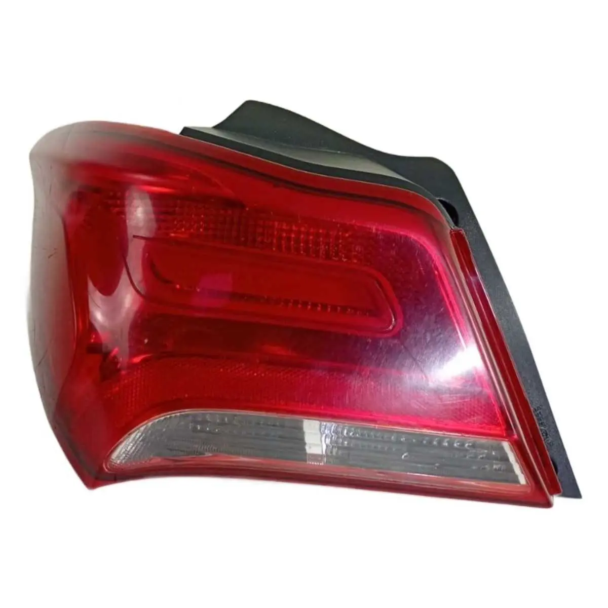 Lanterna Traseira Esquerda Chevrolet Onix 2017/21 52130711