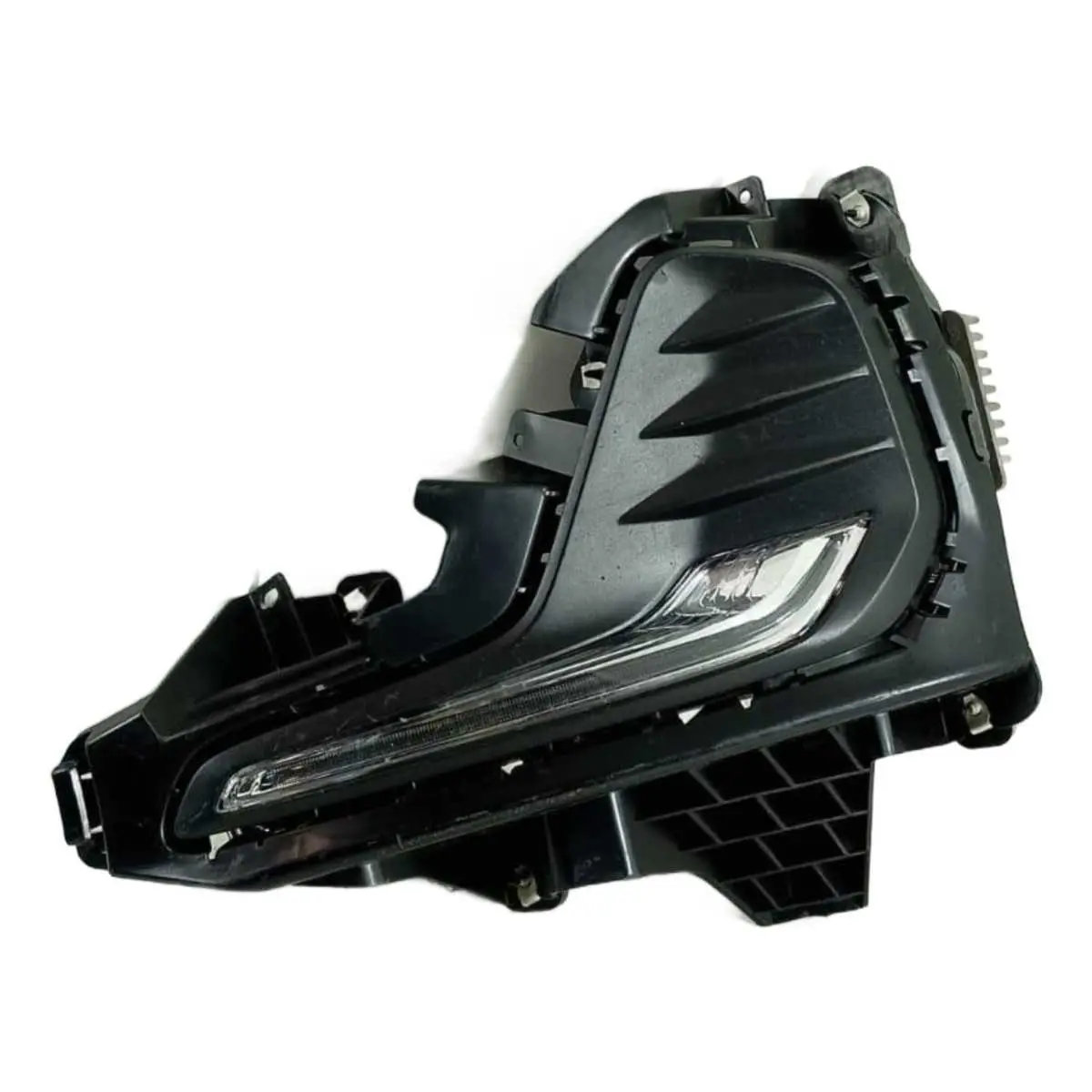 Farol Milha Led Esquerdo Gm Onix 2021/2024 61005300
