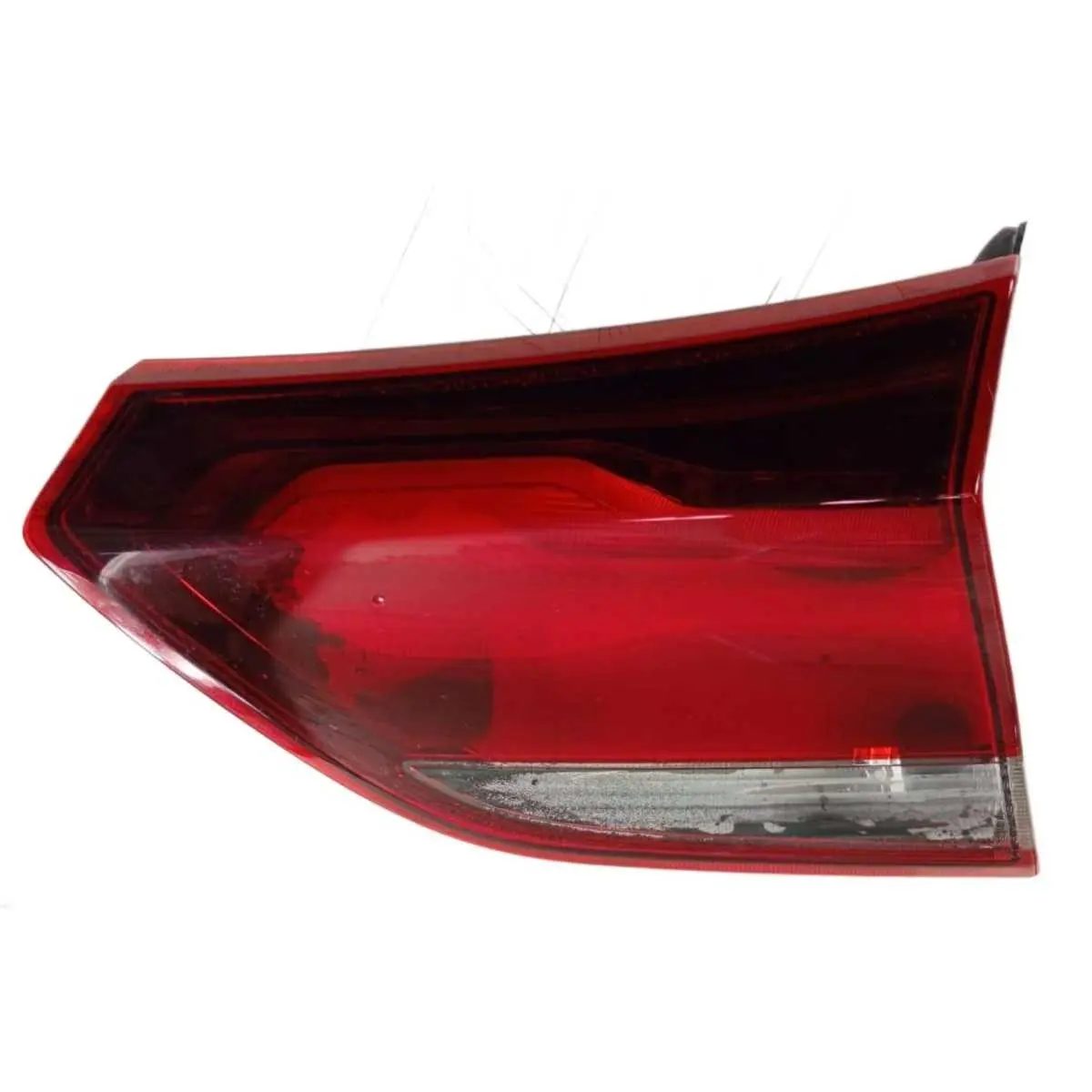 Lanterna Traseir Esquerda Chevrolet Tracker 2022/25 2637675