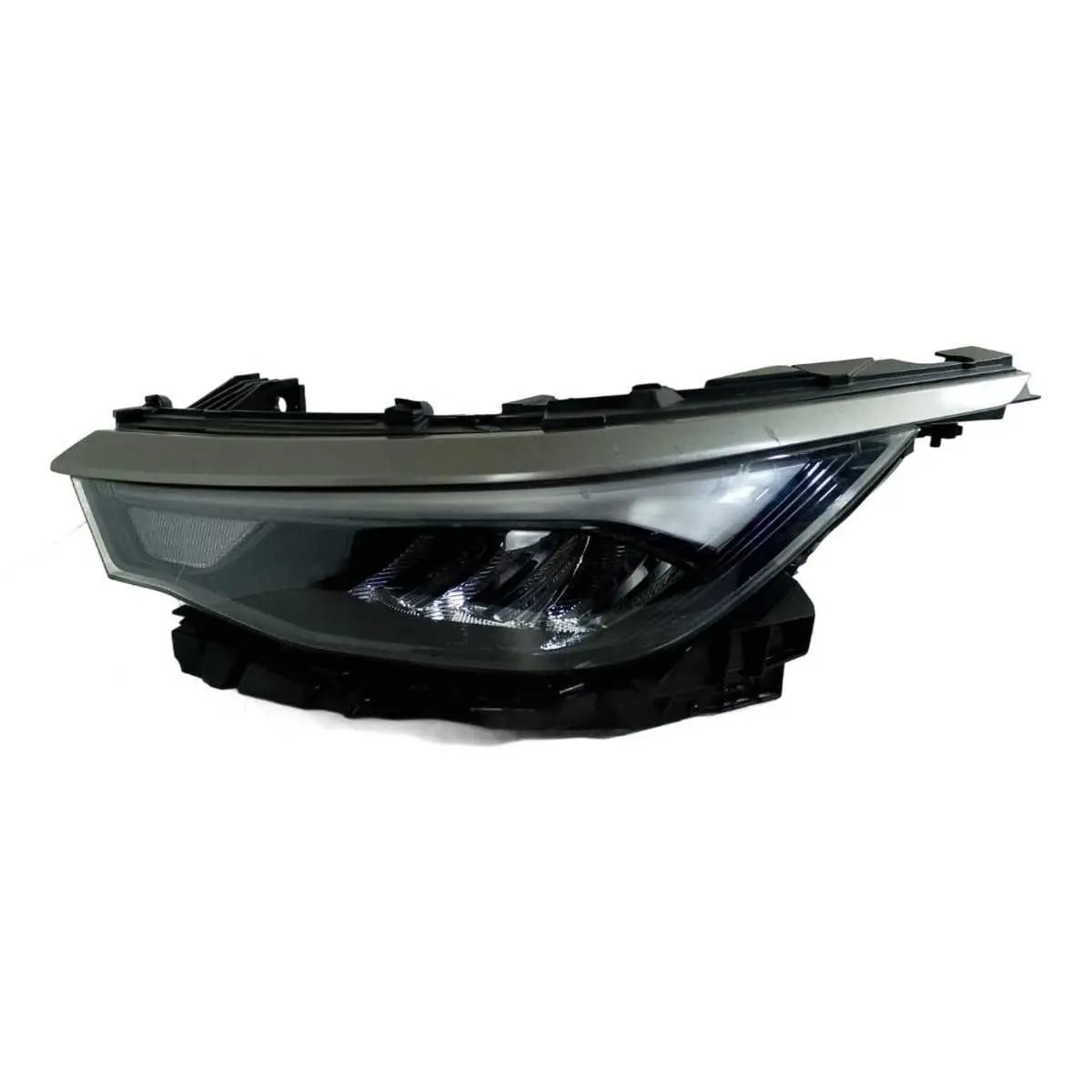Farol Esq Pulse 22/26 C perninha quebrada marcas de cola