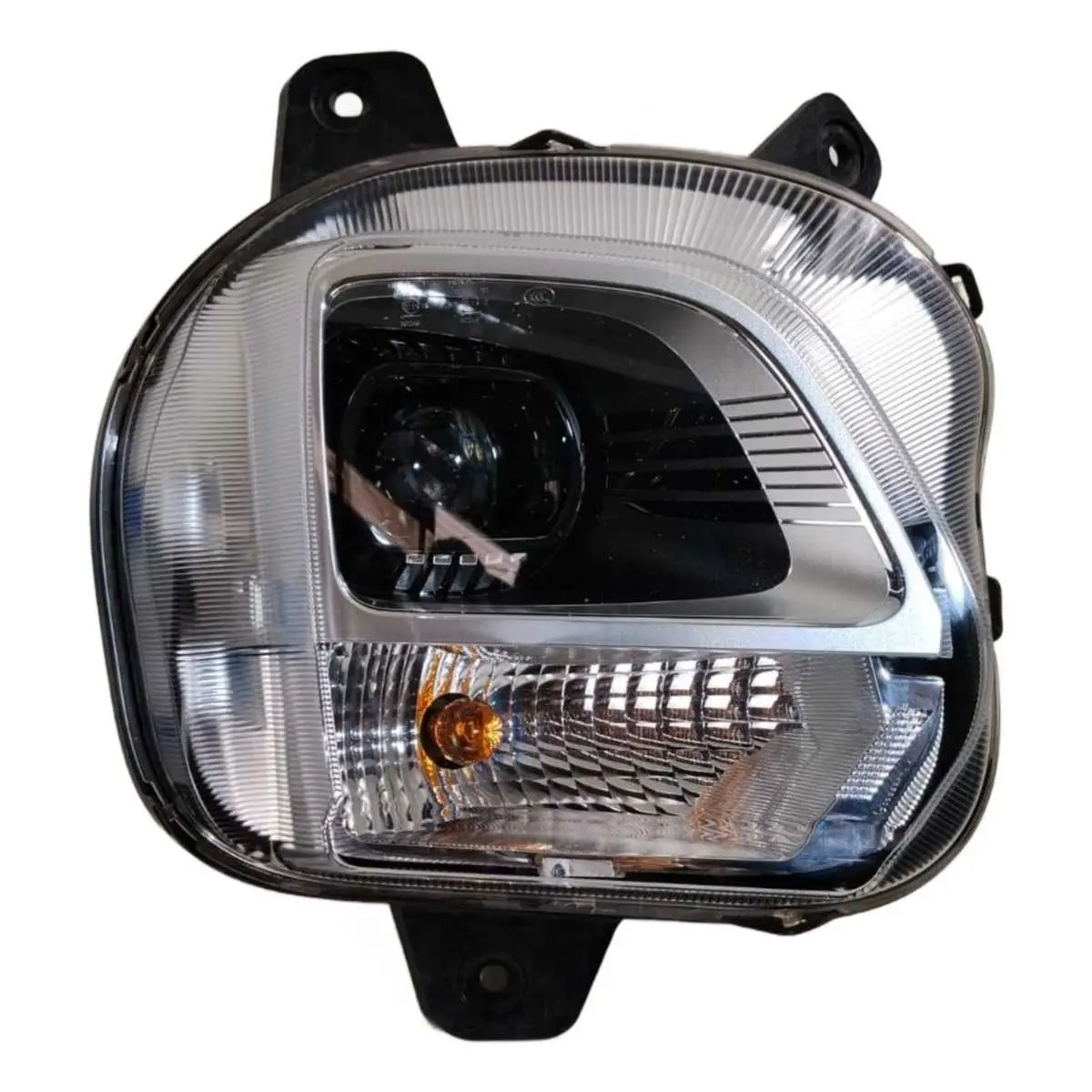 Farol Direito De Led Chery Tiggo 3X Pro Plus 2021/23 605000335AB