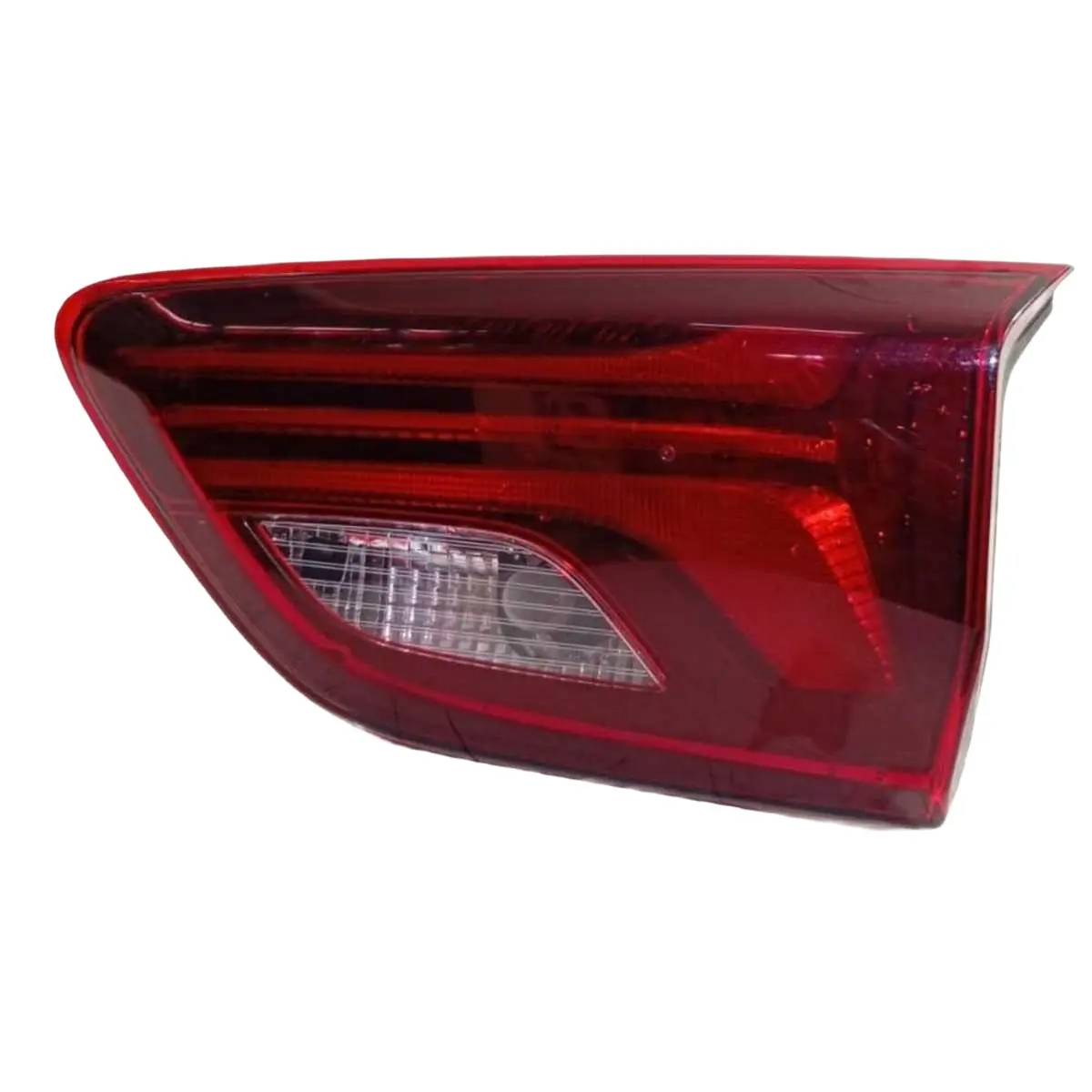 Lanterna Tampa Traseira Direita Chevrolet Onix 2020 26279498